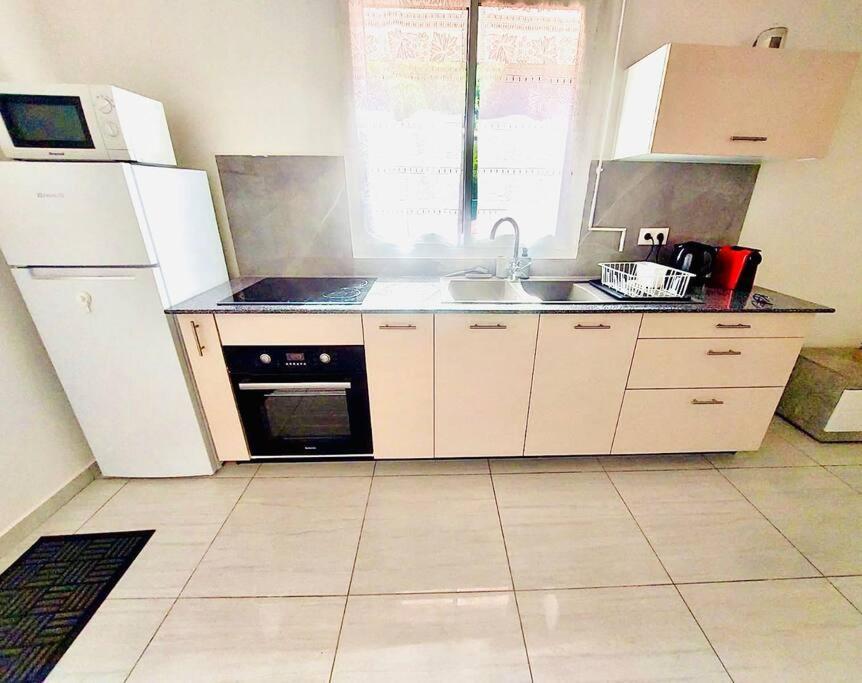 Appartement Le Marjulem à Terre-De-Haut Extérieur photo